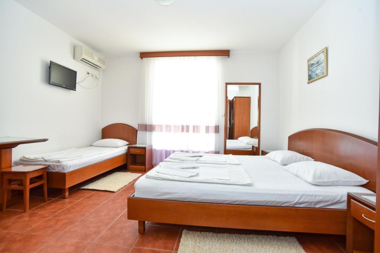 Vila Idila Budva Exteriör bild